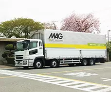 マグ･イゾベール配送トラック