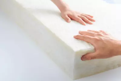 グラスウールの手触り