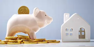 家と貯金箱
