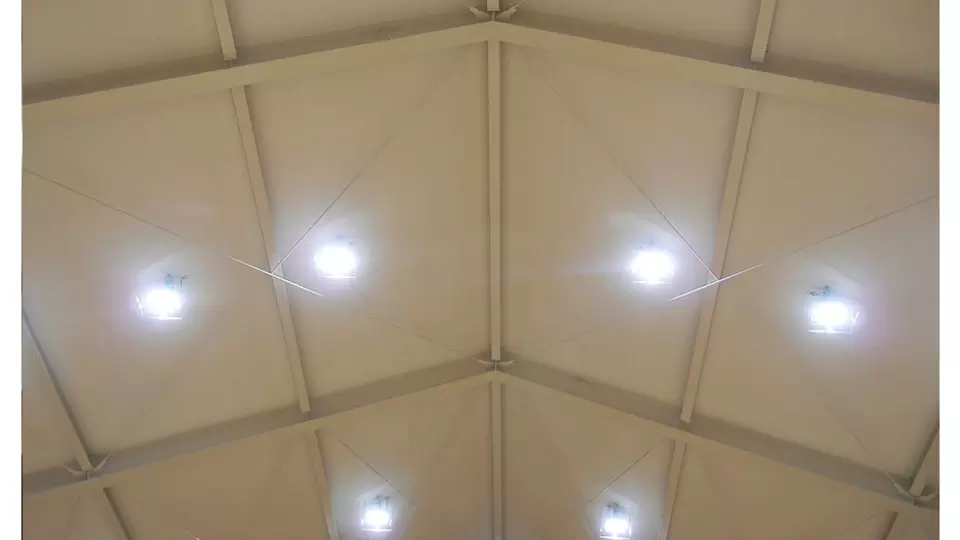 スポーツ交流センター（高知）イアルスーパーライト工法